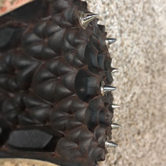 Sprinting spikes for tack and field - Picture 7 of 8